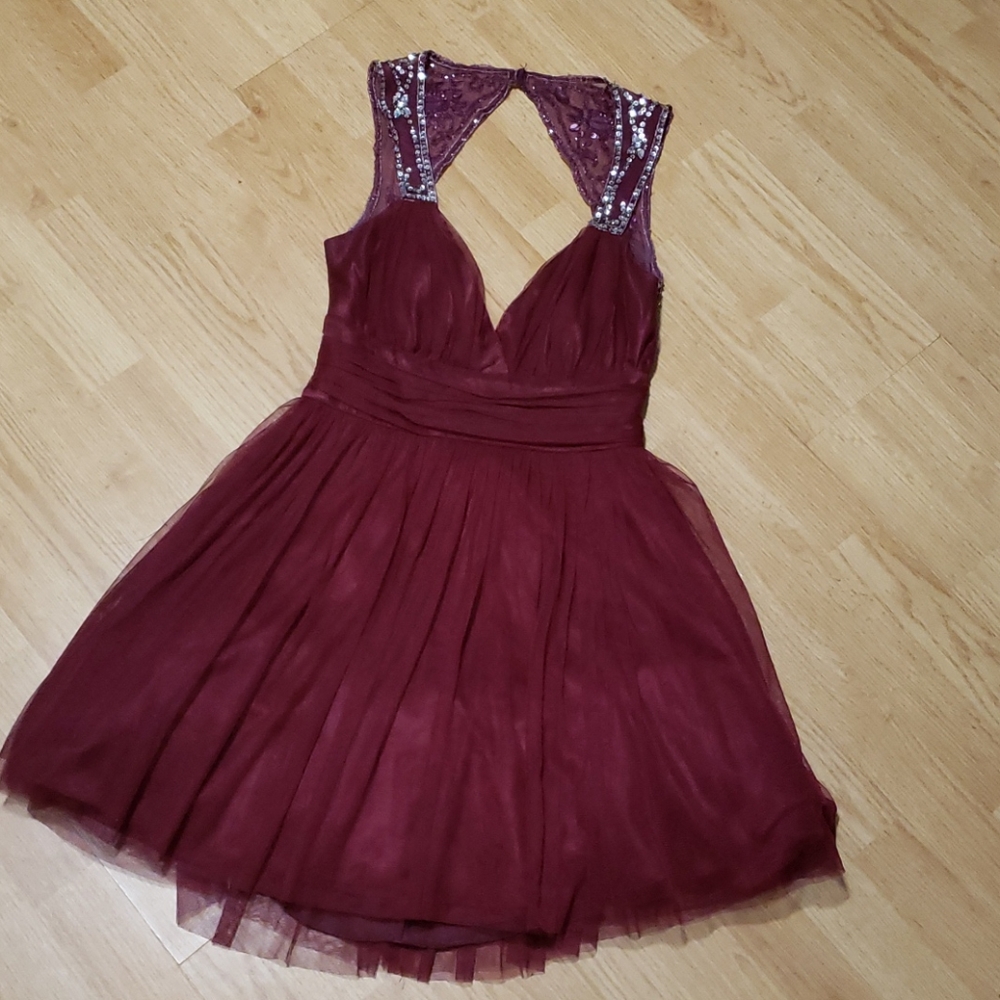 Fun burgandy Dress - Picture 1 of 5